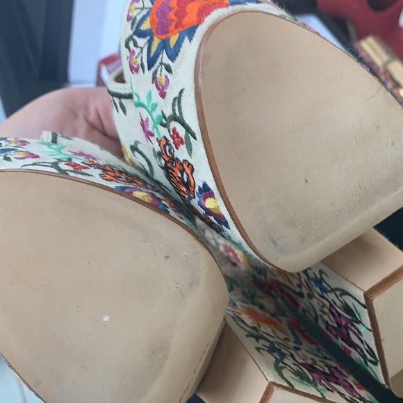Sergio Rossi platforms wedge heels embroidered